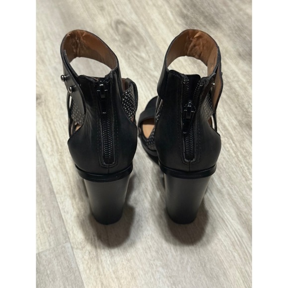 JustFab Black Heels Block Heel Ankle Strap Criss Cross Straps Women Size 8 - Picture 5 of 8